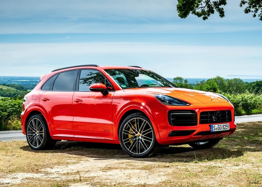 20366 Photo Exterior Porsche Cayenne GTS 2022 in UAE