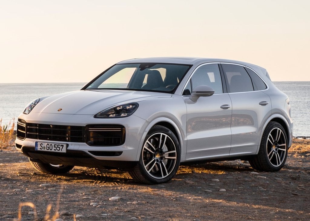 20383 Photo Exterior Porsche Cayenne Turbo 2022 in UAE