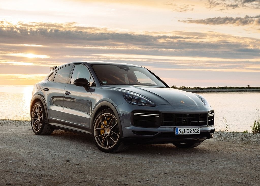 20587 Photo Exterior Porsche Cayenne Turbo GT 2022 in UAE