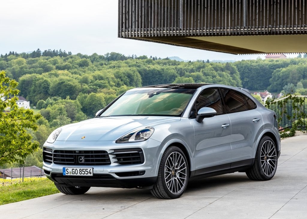 20360 Photo Exterior Porsche Cayenne Coupe S 2022 in UAE