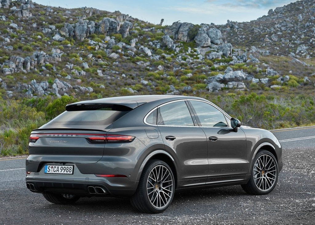 20237 Photo Exterior Porsche Cayenne Coupe Turbo 2022 in Saudi Arabia