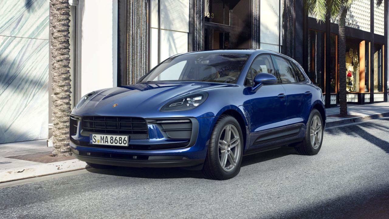 27060 Photo Exterior Porsche Macan Standard 2023 in Saudi Arabia