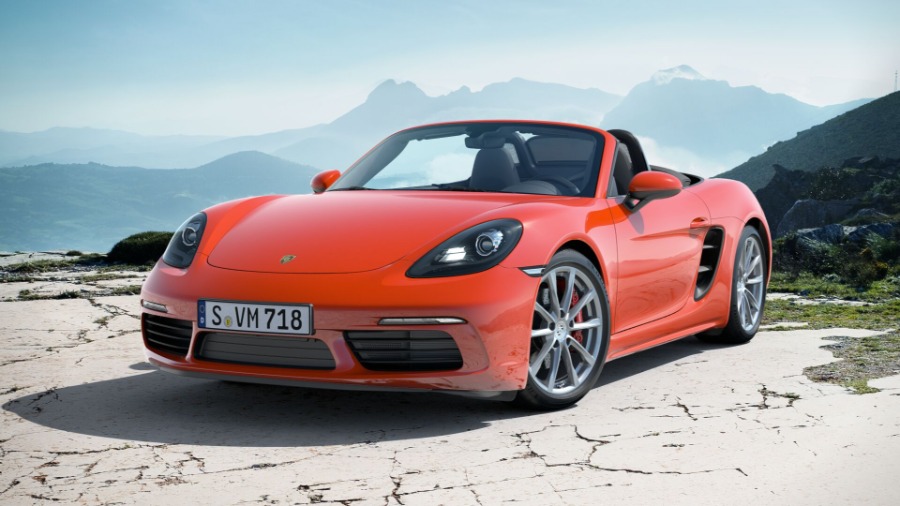 27289 Photo Exterior Porsche 718 Boxster S 2023 in UAE