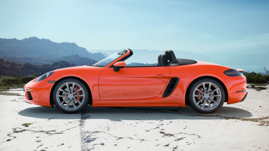 19898 Photo Exterior Porsche 718 Boxster S 2022 in UAE