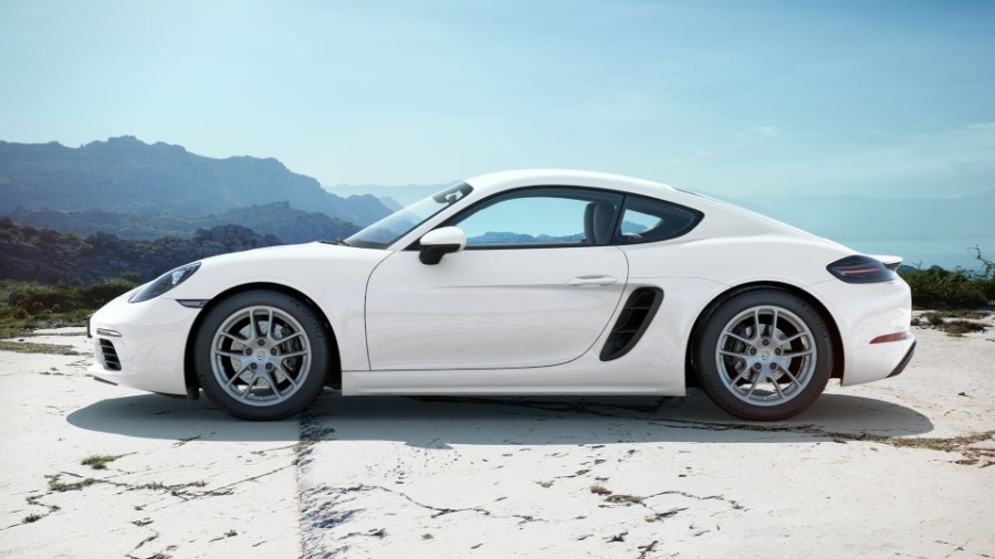 19893 Photo Exterior Porsche 718 Cayman S 2022 in UAE