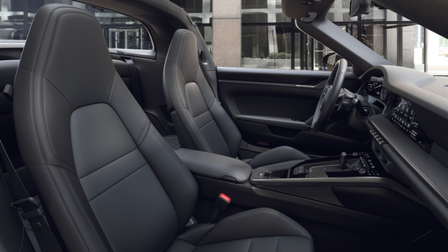 3200 Photo Exterior Porsche 911 Targa 4S 2021 in UAE