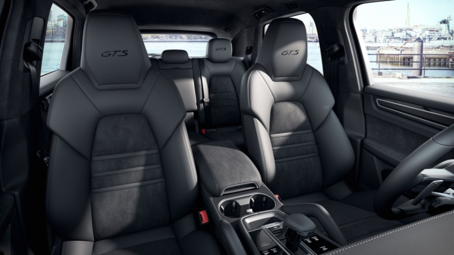 3250 Photo Exterior Porsche Cayenne GTS 2021 in Saudi Arabia