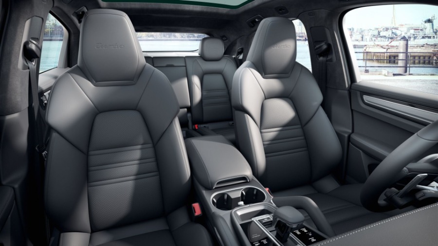 4184 Photo Exterior Porsche Cayenne Coupe E-Hybrid 2021 in UAE