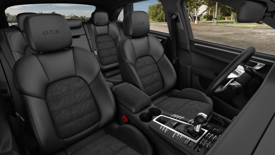 3280 Photo Exterior Porsche Macan GTS 2021 in UAE