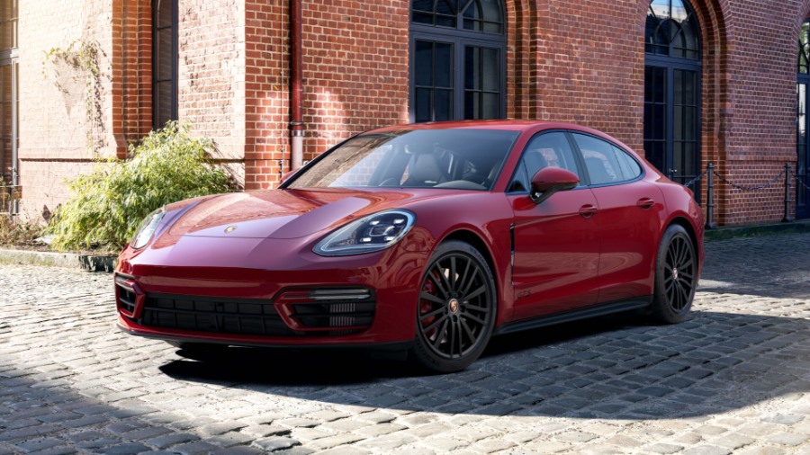 4000 Photo Exterior Porsche Panamera Turbo S 2021 in UAE