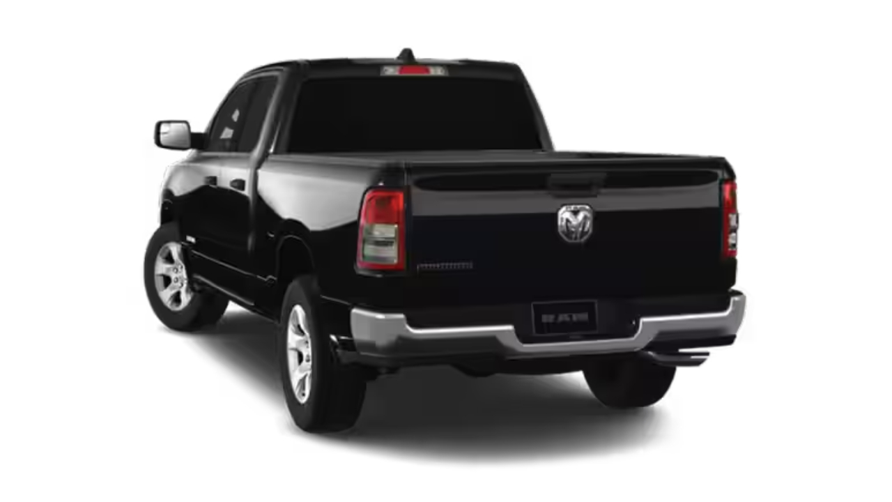 44713 Photo Exterior RAM 1500 2024 in UAE