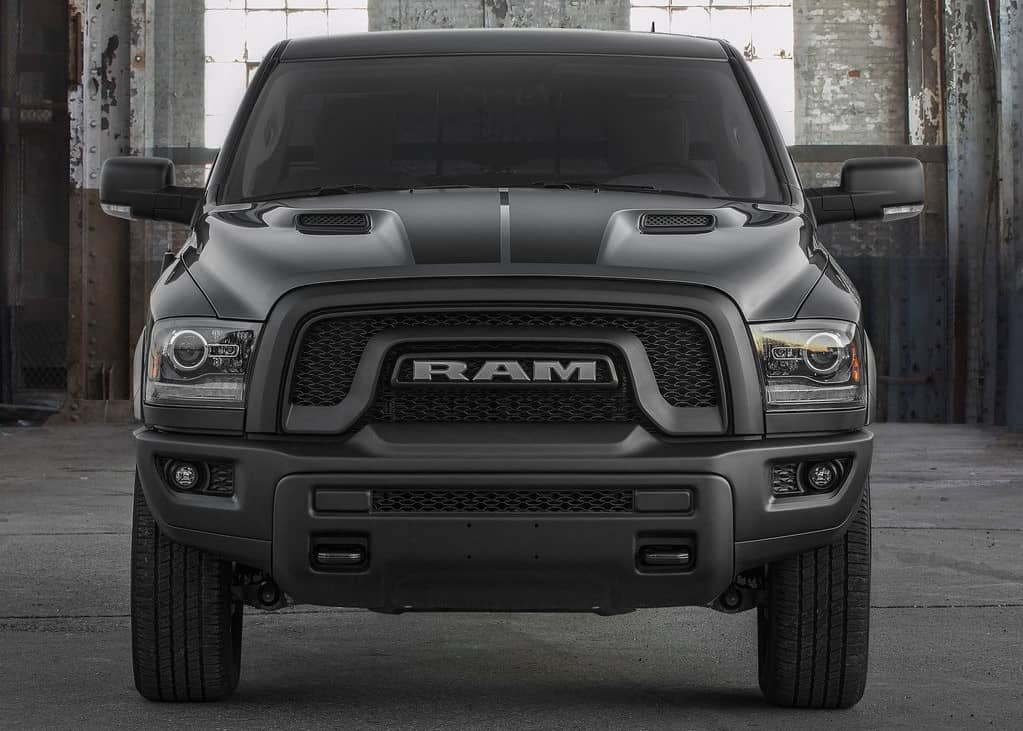 15245 Photo Exterior RAM Classic Crew 2022 in UAE