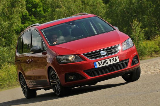 9619 Photo Exterior SEAT Alhambra STD 2021 in Saudi Arabia