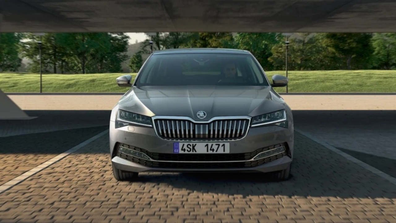 35566 Photo Exterior Skoda Superb Ambition 2023 in Saudi Arabia