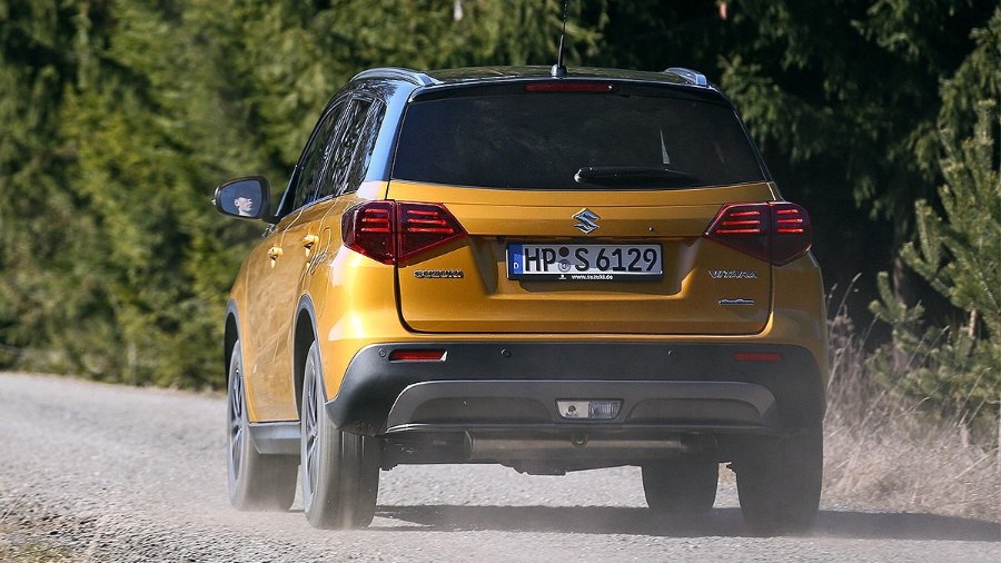 13300 Photo Exterior Suzuki Vitara GLX 2WD 2022 in Saudi Arabia