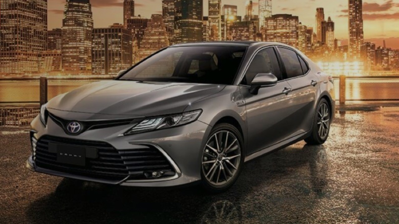 37360 Photo Exterior Toyota Camry 2024 in UAE