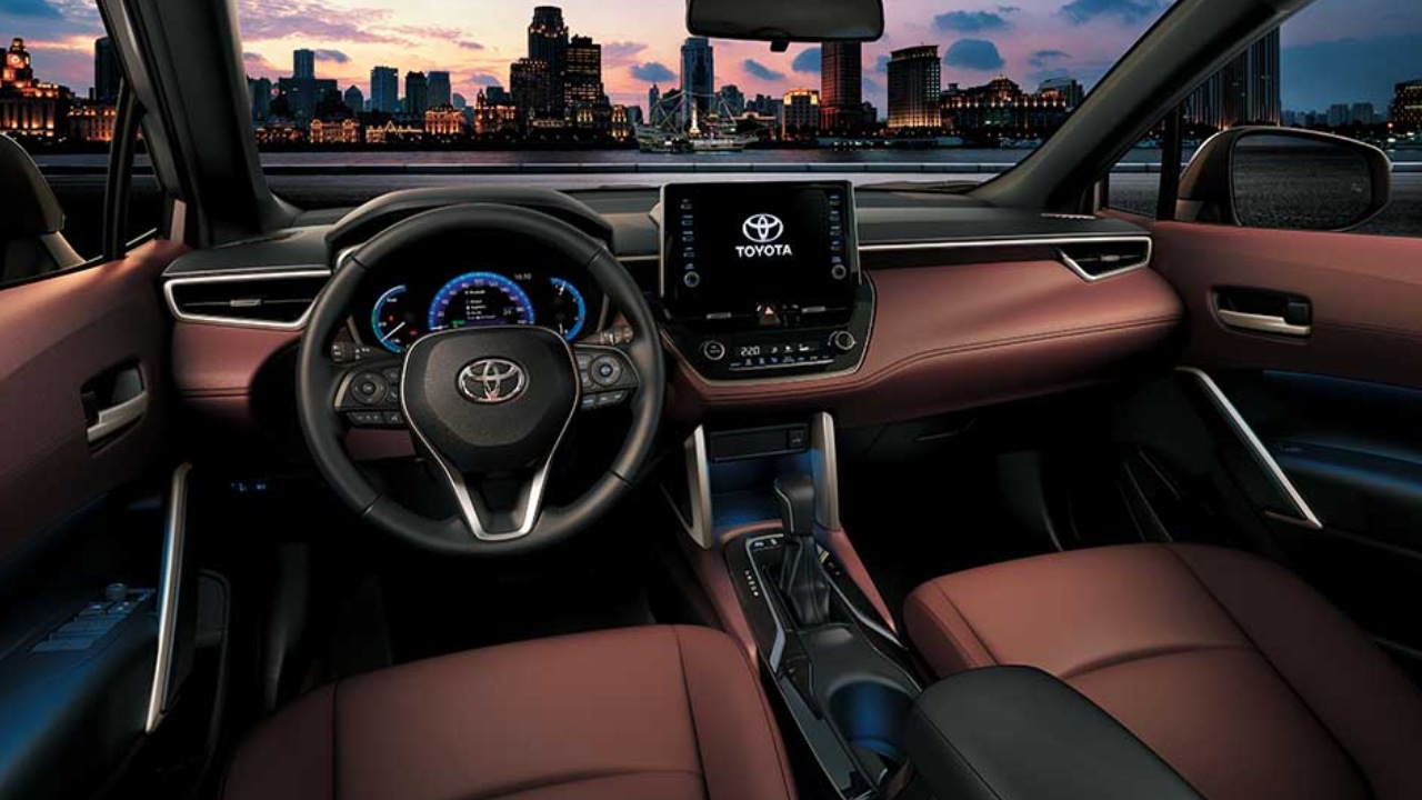 2024 Toyota Corolla Cross: Review, Trims, Specs, Price, New Interior  Features, Exterior Design, and Specifications