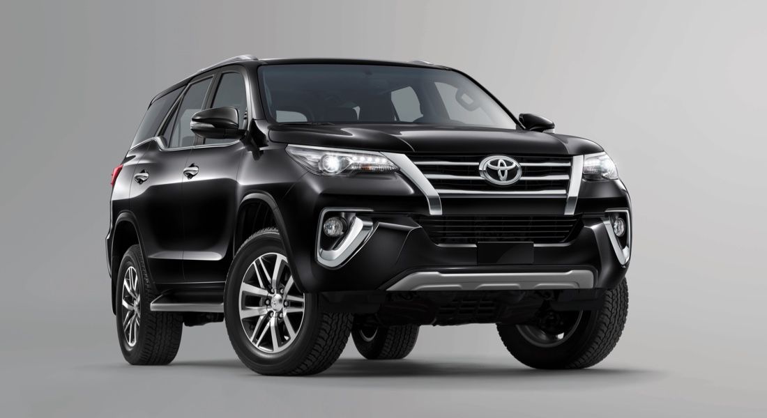 12719 Photo Exterior Toyota Fortuner GX2 4x4 Diesel 2022 in Saudi Arabia