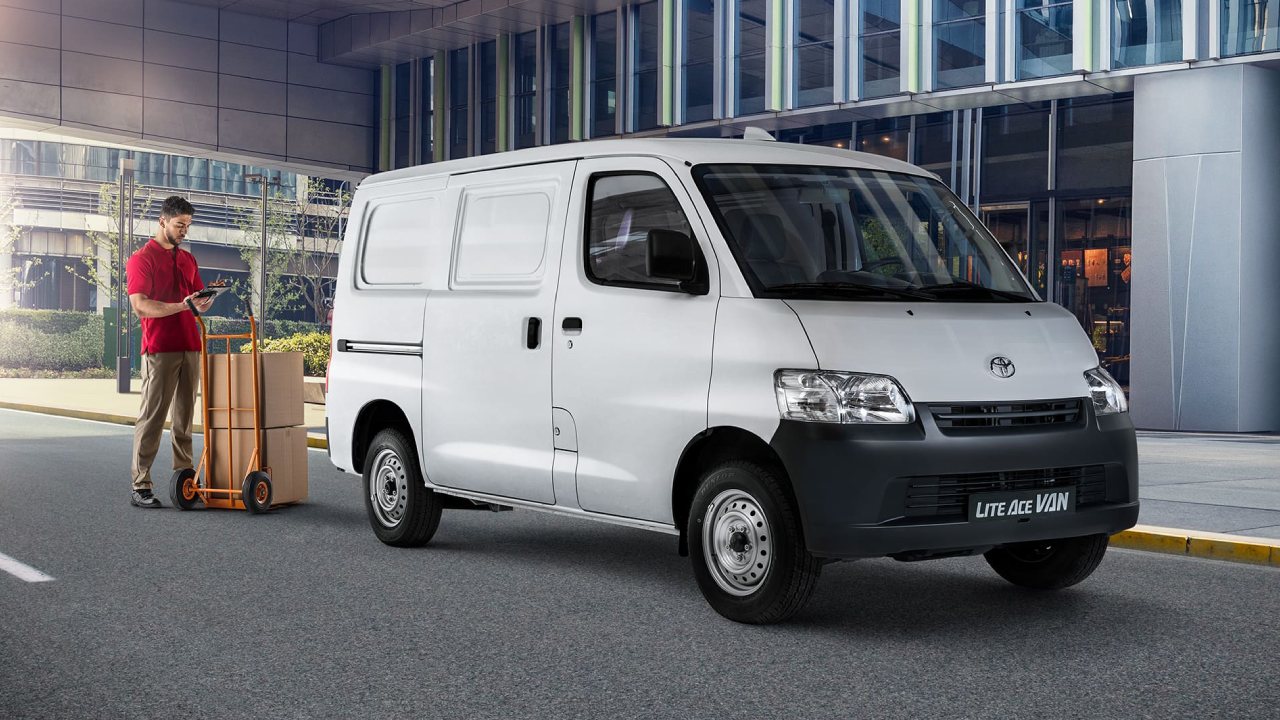 38566 Photo Exterior Toyota Liteace 2024 in Saudi Arabia