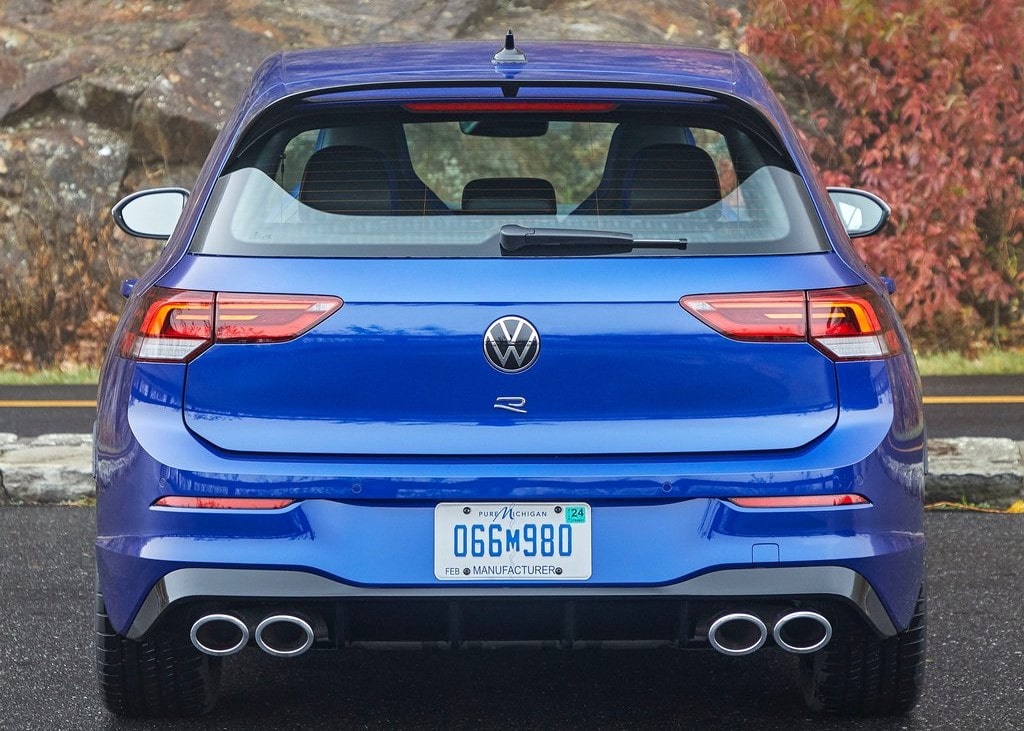 19422 Photo Exterior Volkswagen Golf R 2022 in UAE