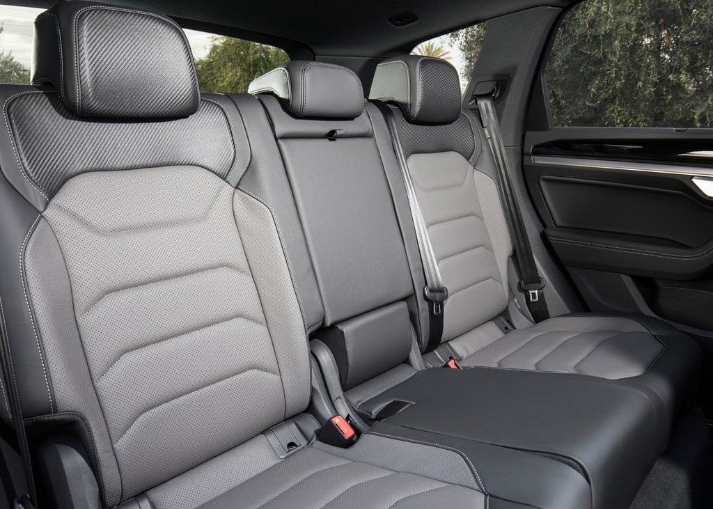 18824 Photo Exterior Volkswagen Touareg Trend 2.0 2022 in Saudi Arabia
