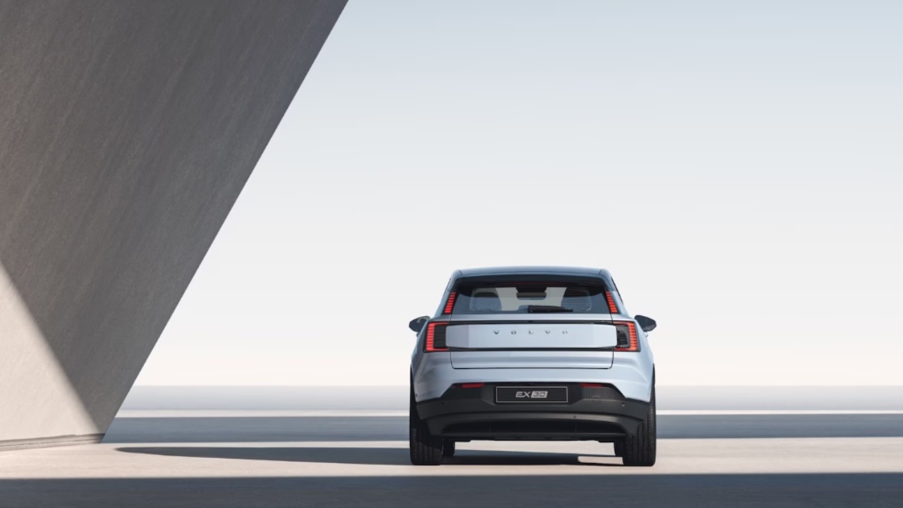 35736 Photo Exterior Volvo EX30 2023 in Saudi Arabia