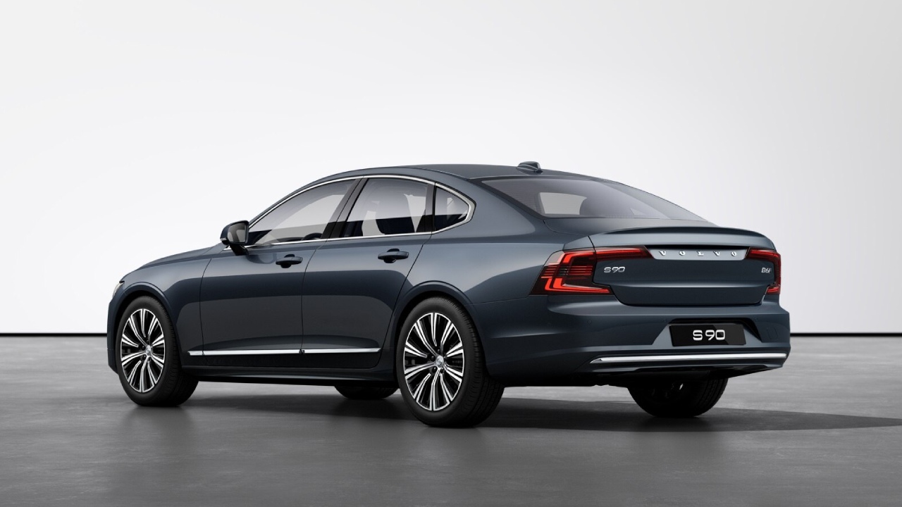 42694 Photo Exterior Volvo S90 2024 in UAE