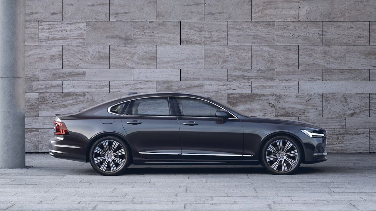 43869 Photo Exterior Volvo S90 2024 in Saudi Arabia