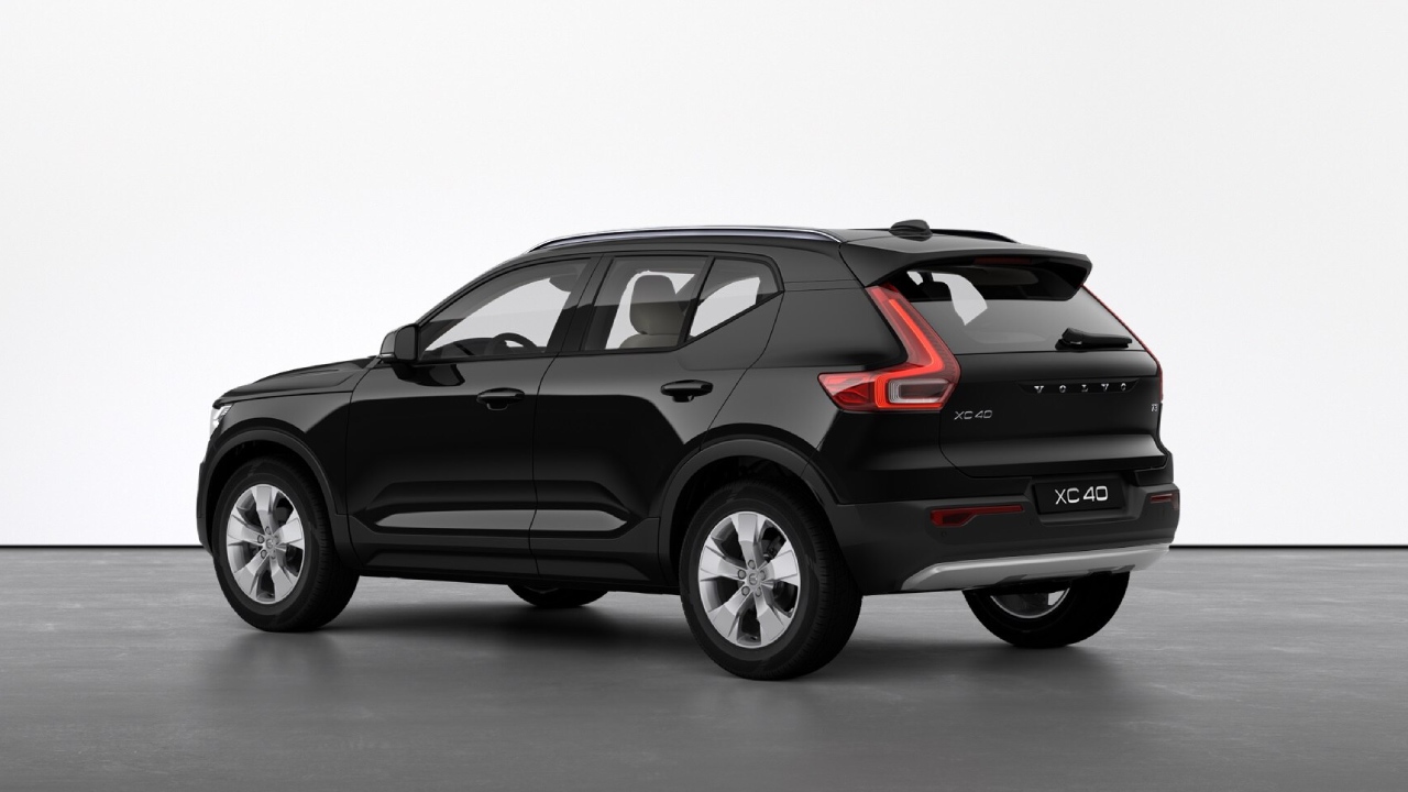 25326 Photo Exterior Volvo XC40 B4 Core 2023 in UAE