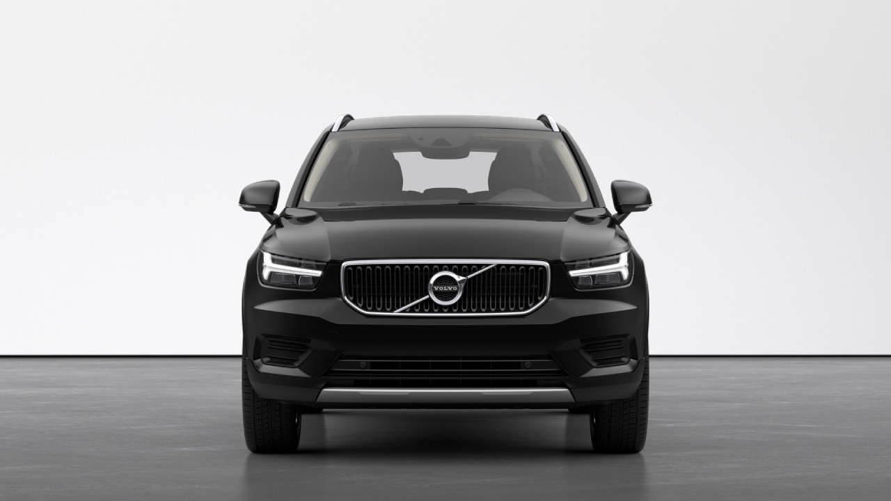 25324 Photo Exterior Volvo XC40 B4 Core 2023 in UAE