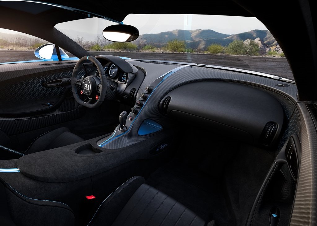 17843 Photo Exterior Bugatti Chiron Pur Sport 2022 in Saudi Arabia