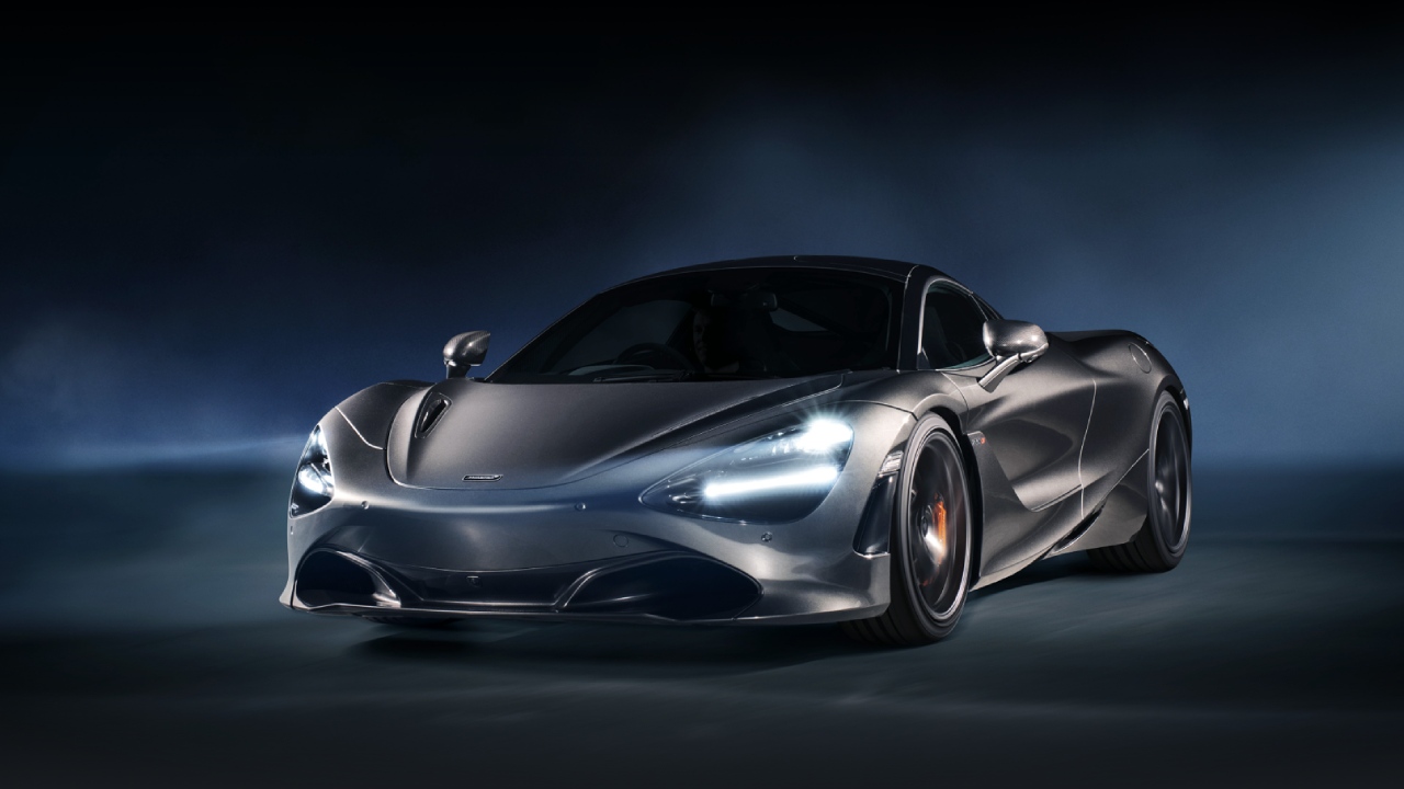 30276 Photo Exterior McLaren 720S 2023 in UAE