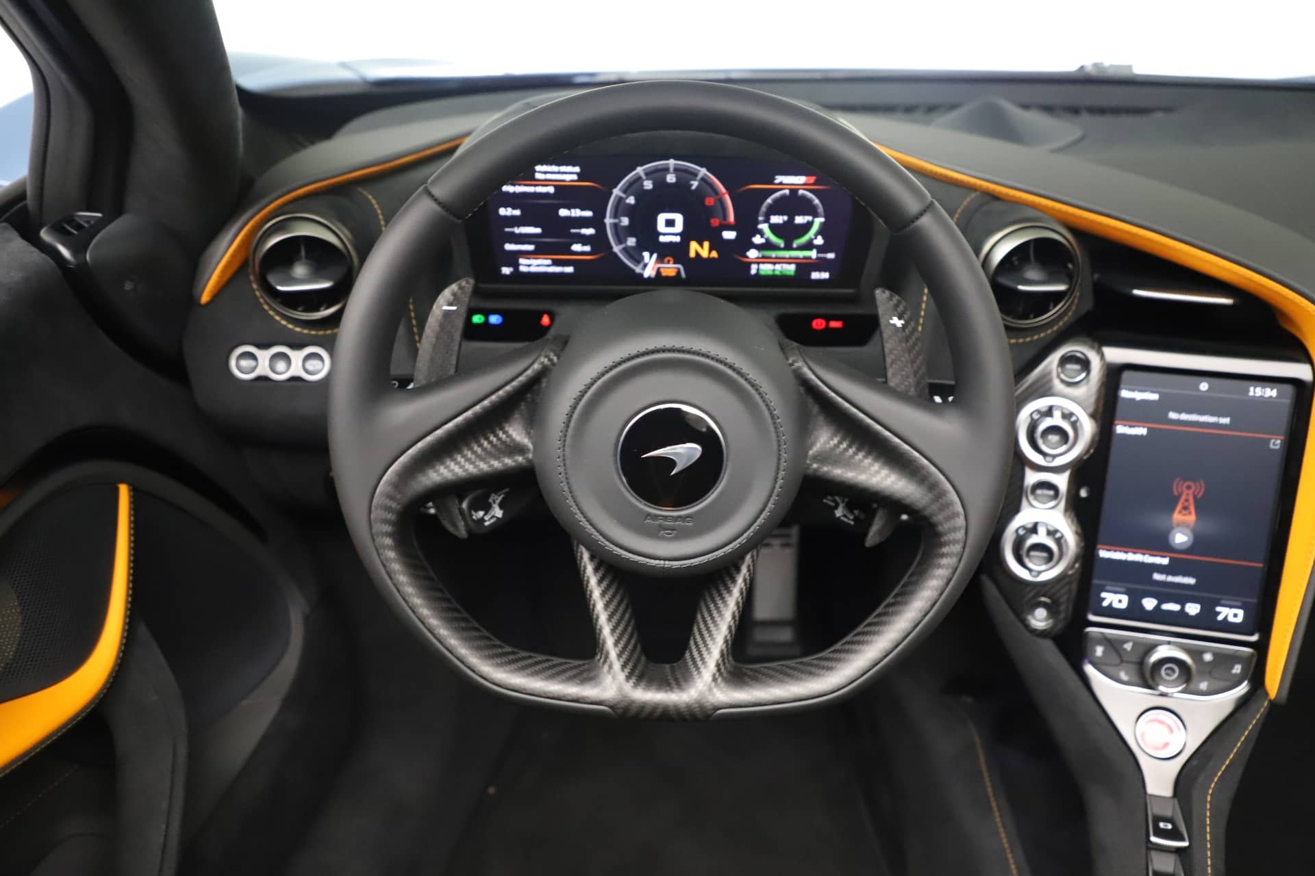 14550 Photo Exterior McLaren 720S STD 2022 in Saudi Arabia