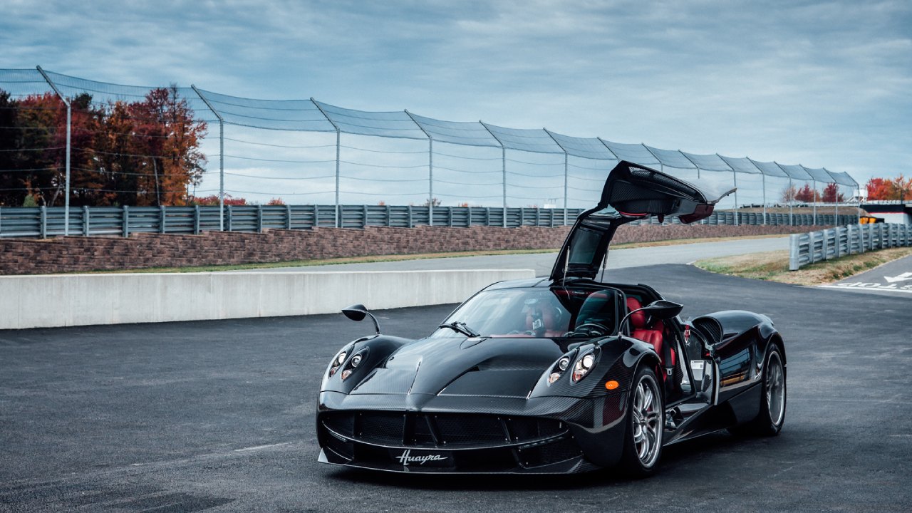 31904 Photo Exterior Pagani Huayra 2023 in Saudi Arabia