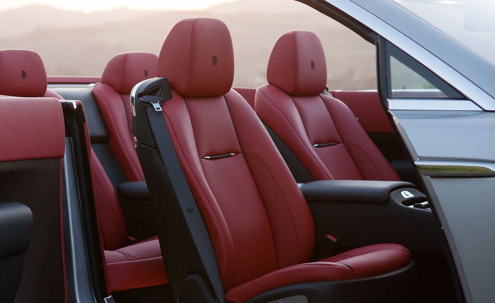 9536 Photo Exterior Rolls Royce Dawn STD 2021 in UAE