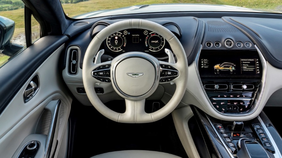 Aston Martin DBX 510 HP